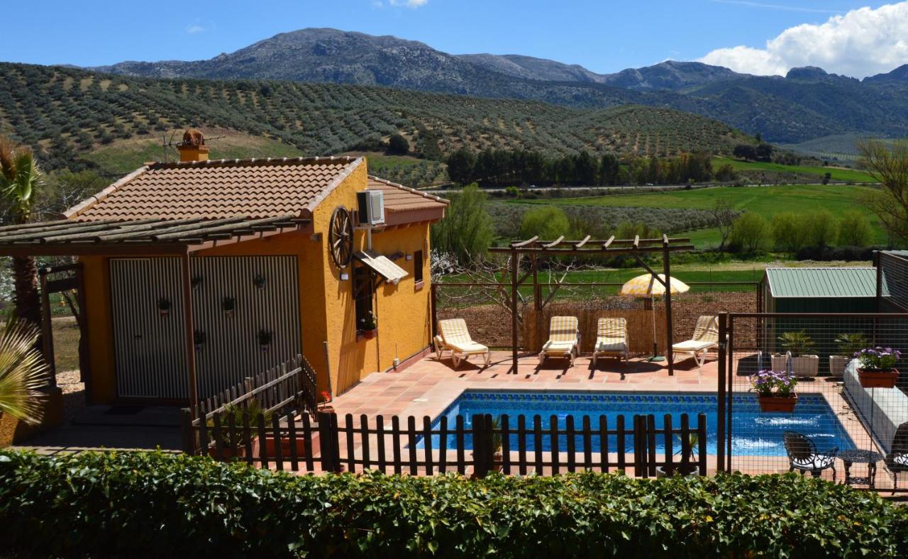 Bed and Breakfast Cortijo Petra Villanueva del Rosario Экстерьер фото