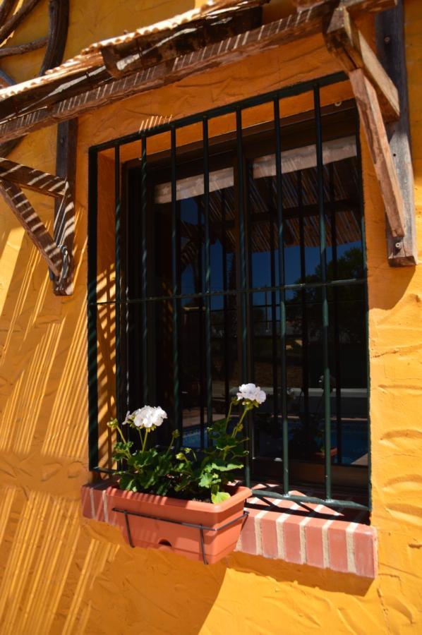 Bed and Breakfast Cortijo Petra Villanueva del Rosario Экстерьер фото