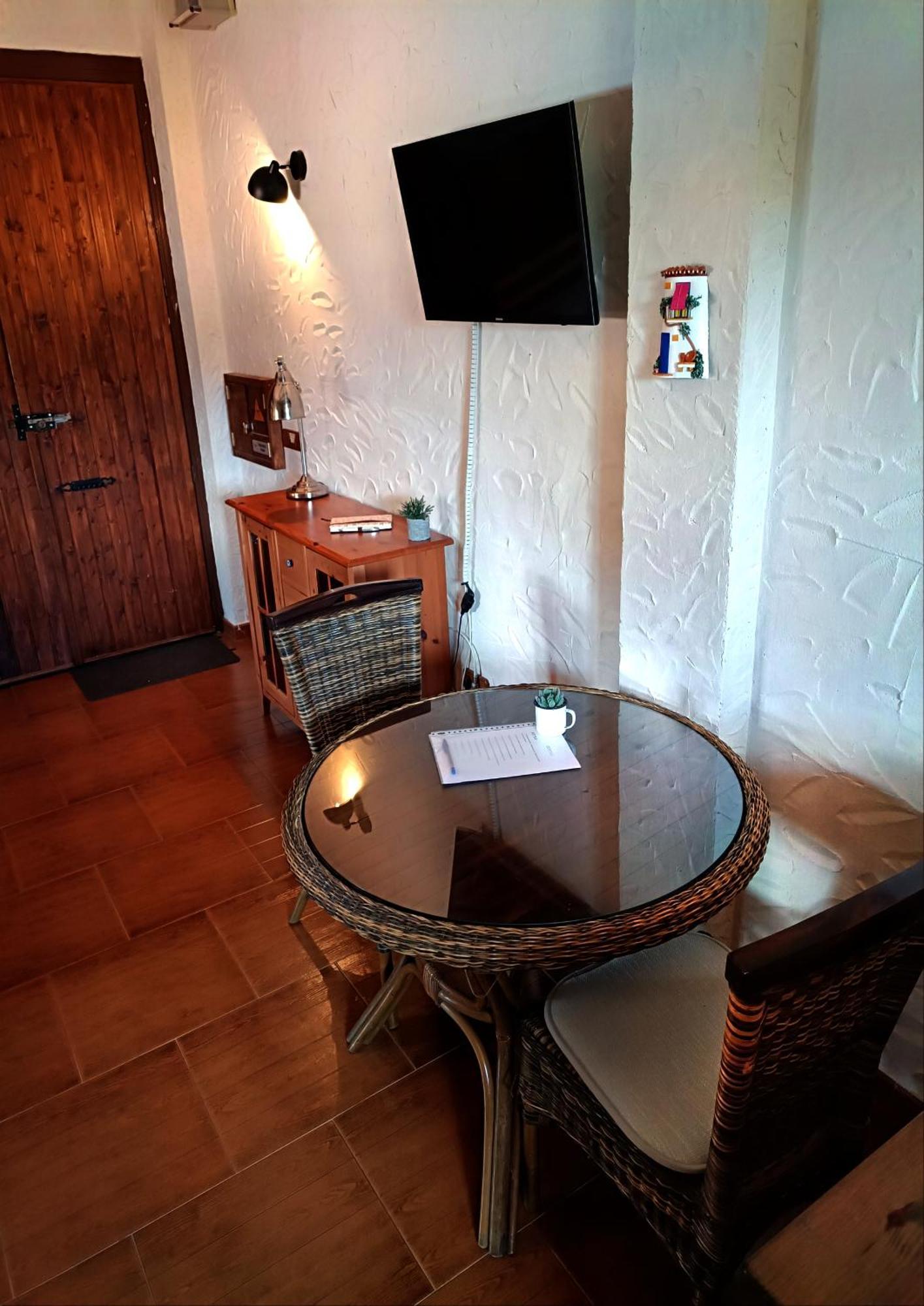 Bed and Breakfast Cortijo Petra Villanueva del Rosario Экстерьер фото